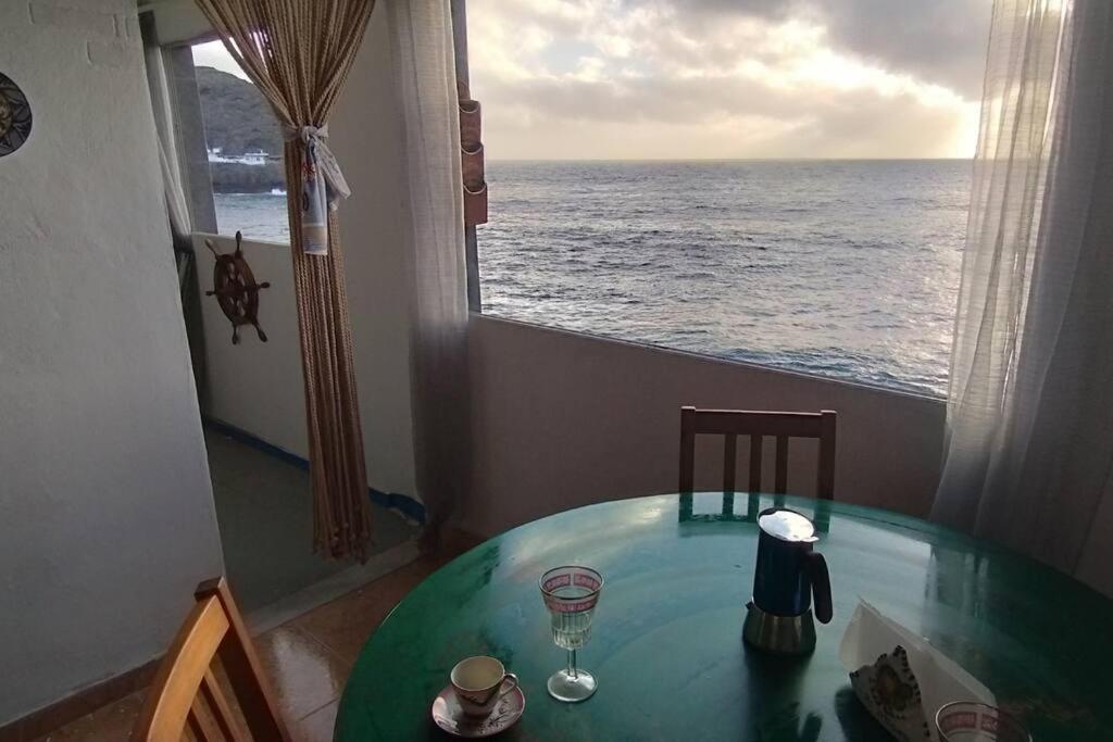 La Casa Con Terraza Privada Sobre El Mar Villa Telde Exterior photo
